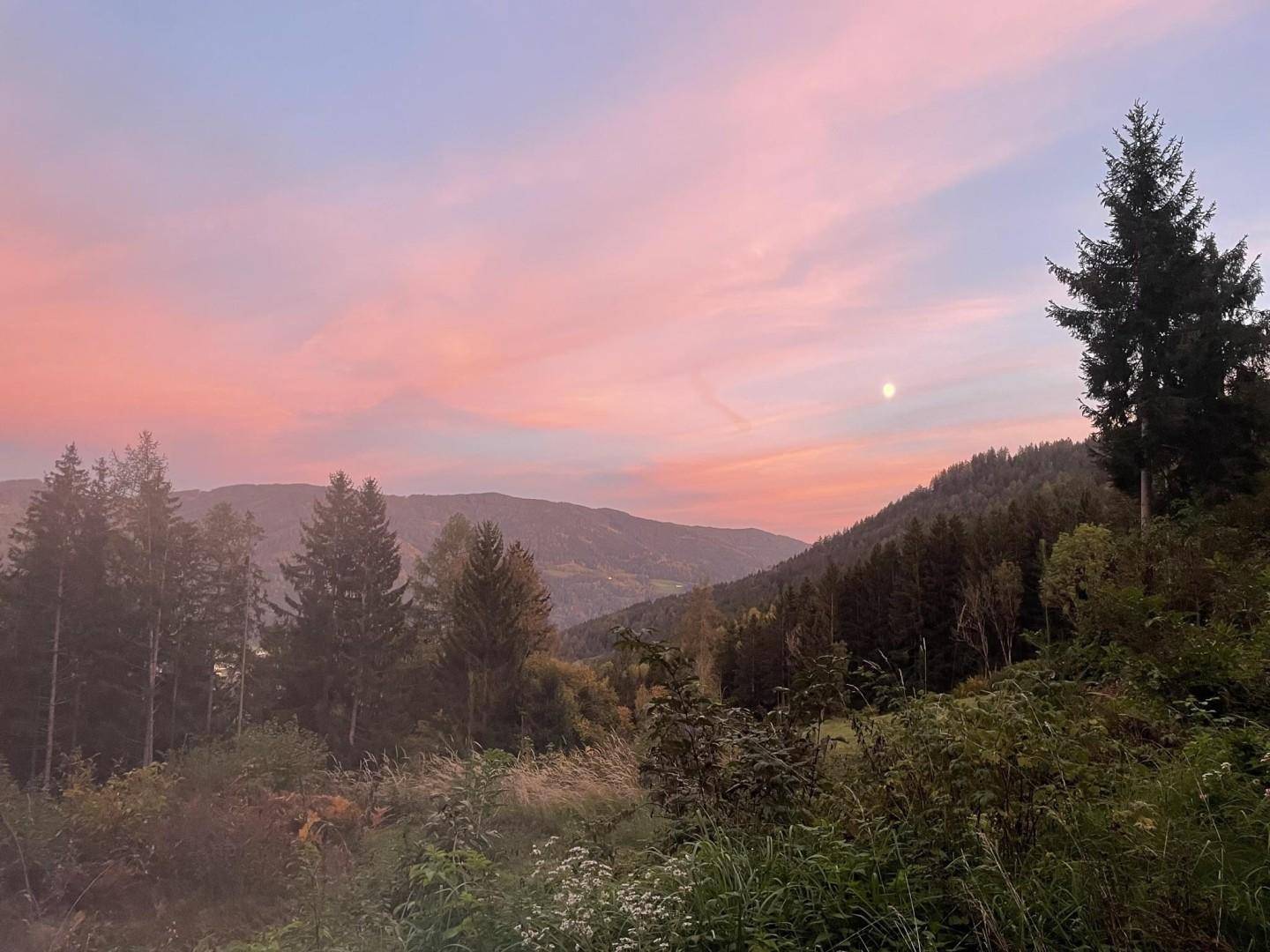 rosa Wolkenstimmung