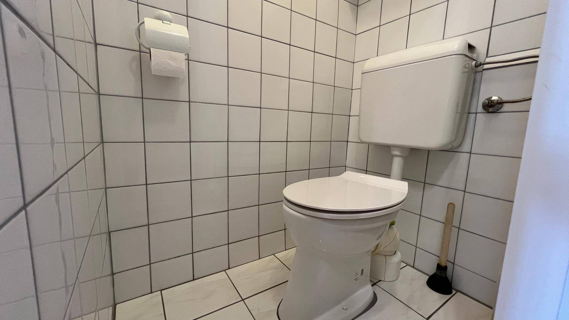 WC quer