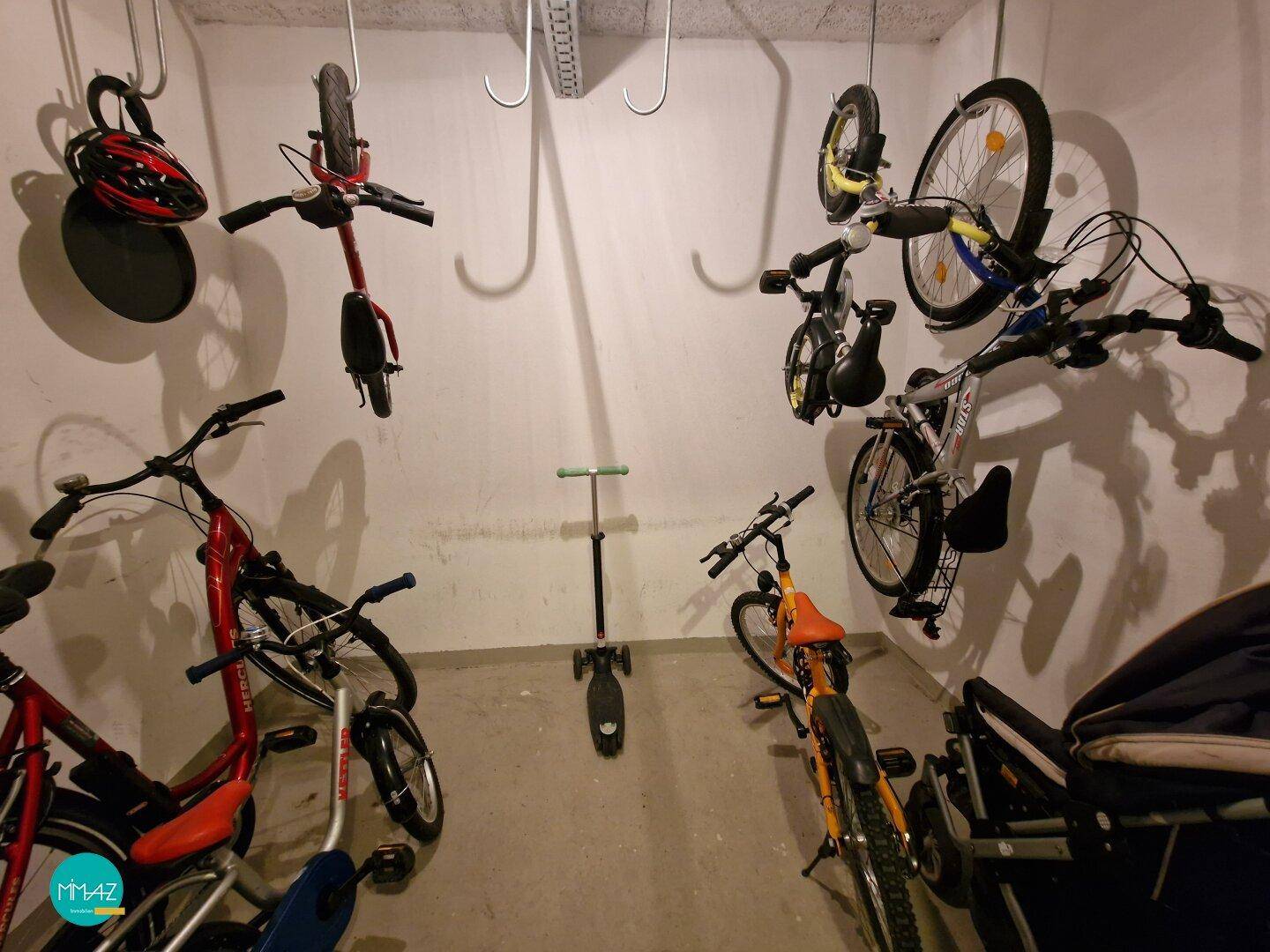 Fahrradabstellraum im Haus