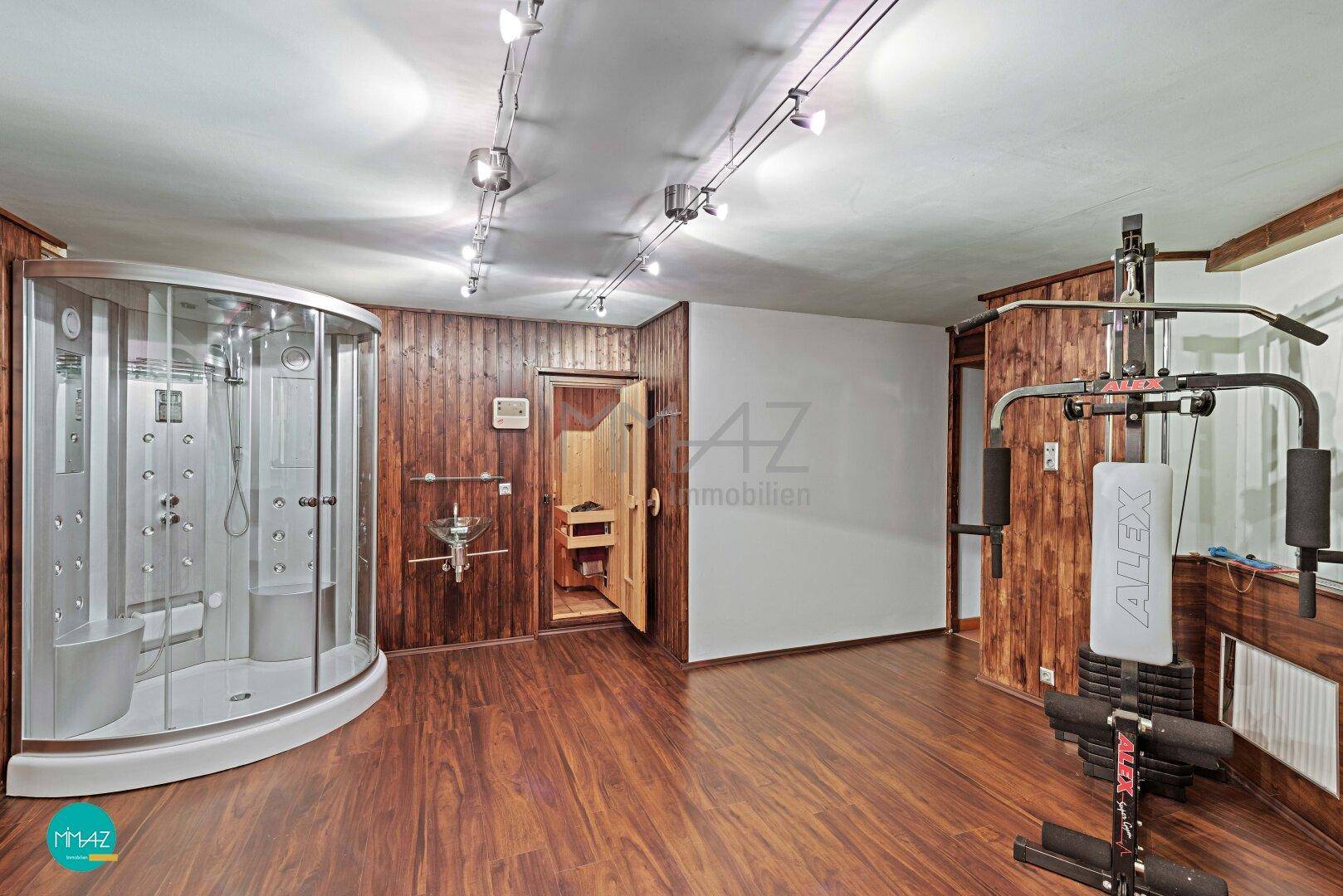Fitnessraum mit Sauna