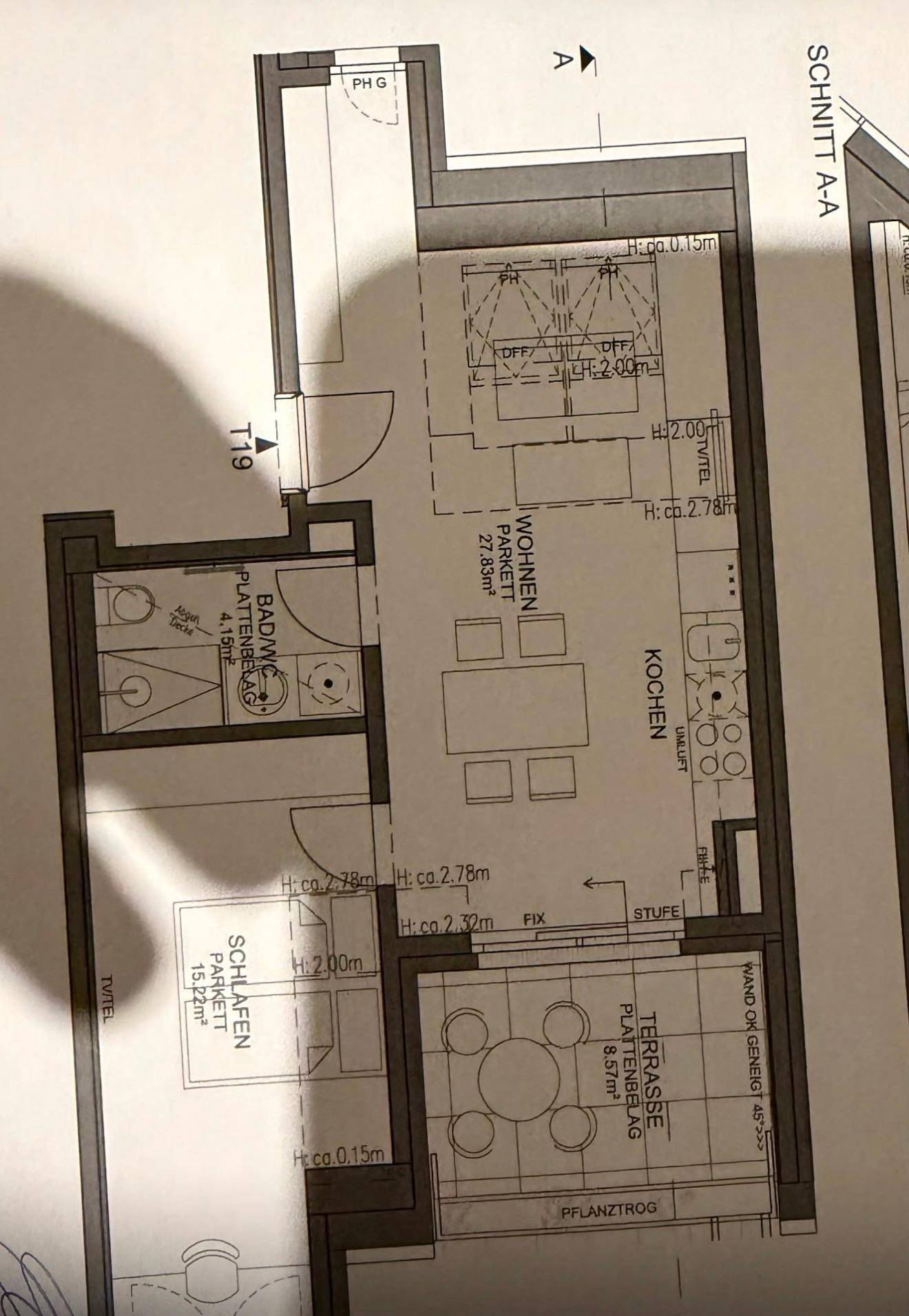 Grundrissplan zeigt die Aufteilung von Wohn-, Schlaf- und Badezimmer sowie die Terrasse.