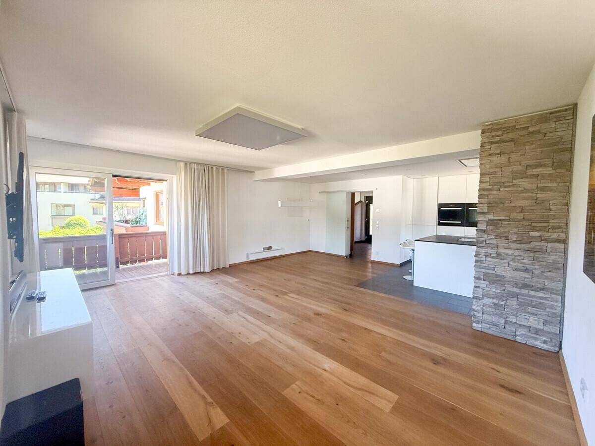 Exklusive Dachgeschoßmaisonette mit 4 Schlafzimmern und zauberhaftem Blick auf die Kitzbüheler Alpen – pohled 2
