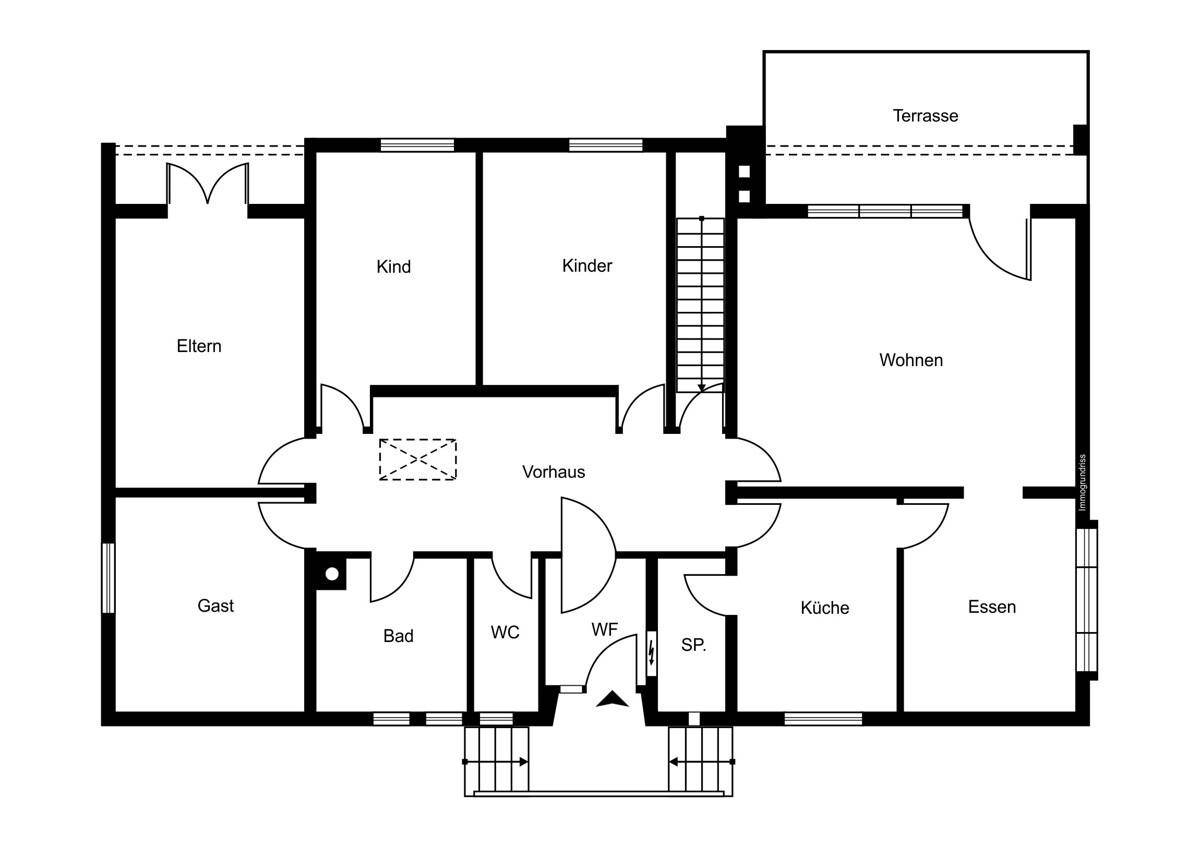 Grundriss des Erdgeschosses mit Wohn-, Ess- und Schlafbereichen sowie Terrasse.