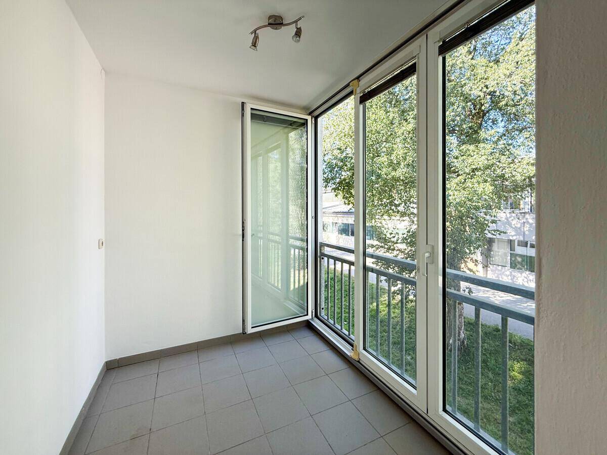 Charmante 2-Zimmer-Maisonette-Wohnung mit Loggia und Parkplatz im Zentrum v. Seekirchen am Wallersee - Mehr