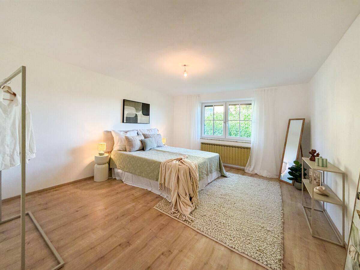 Gepflegtes Wohnhaus mit zweiWohneinheitenund Ausbaupotenzial imDachgeschoss - Ansicht 4