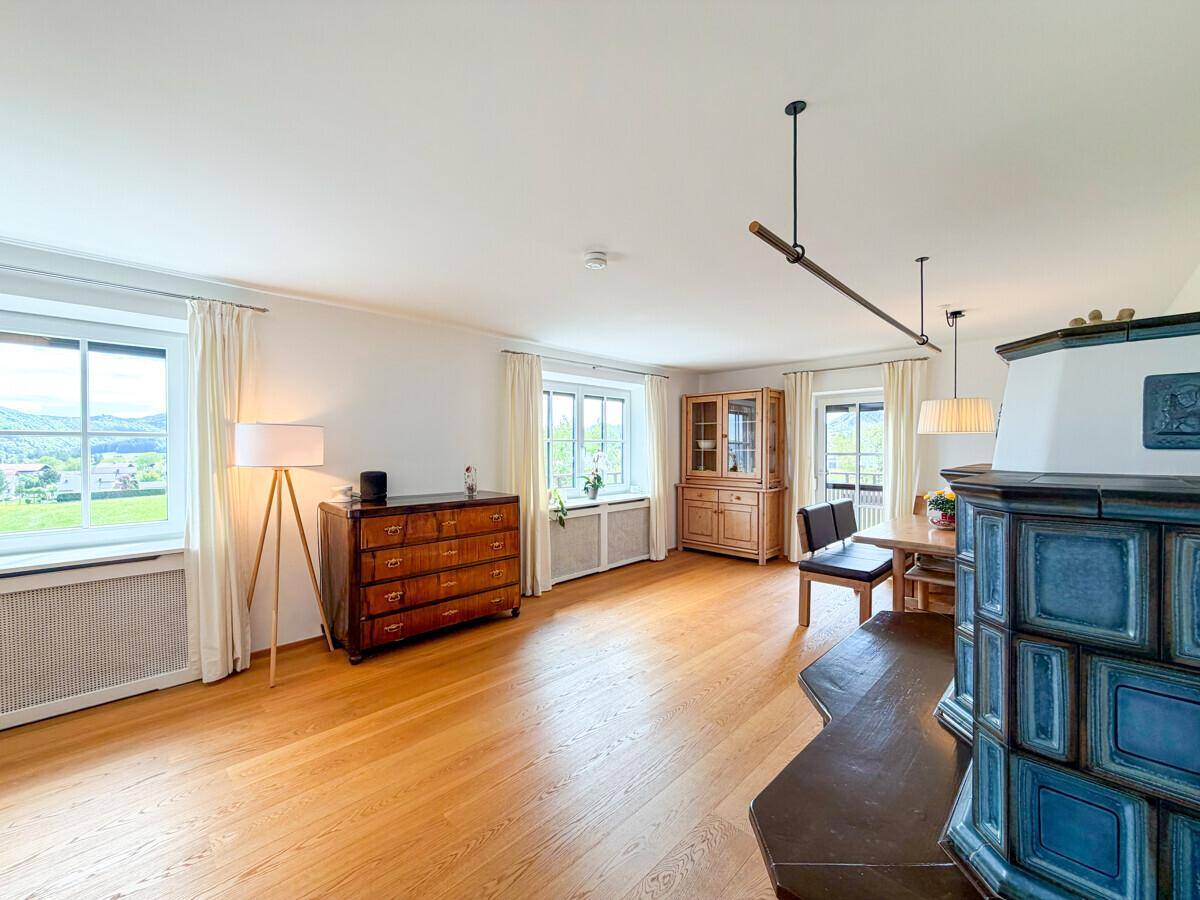 Gepflegtes Wohnhaus mit zweiWohneinheitenund Ausbaupotenzial imDachgeschoss - Ansicht 6