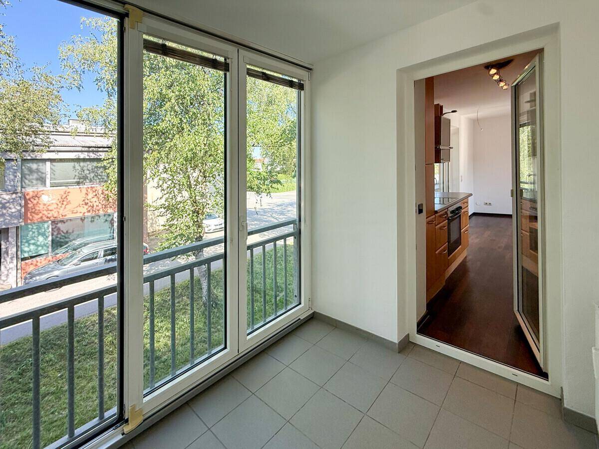 Charmante 2-Zimmer-Maisonette-Wohnung mit Loggia und Parkplatz im Zentrum v. Seekirchen am Wallersee - Ansicht 6