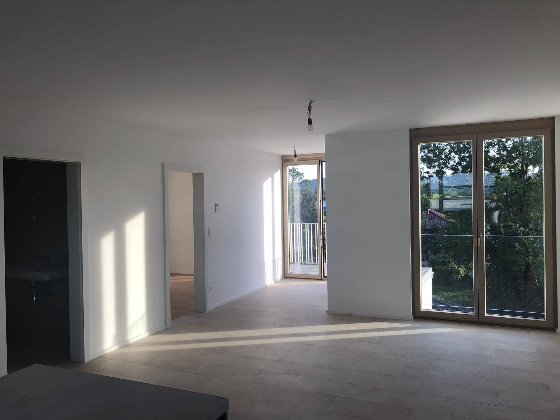 LOFT-Wohnung mit Pool und Balkon, - Mehr