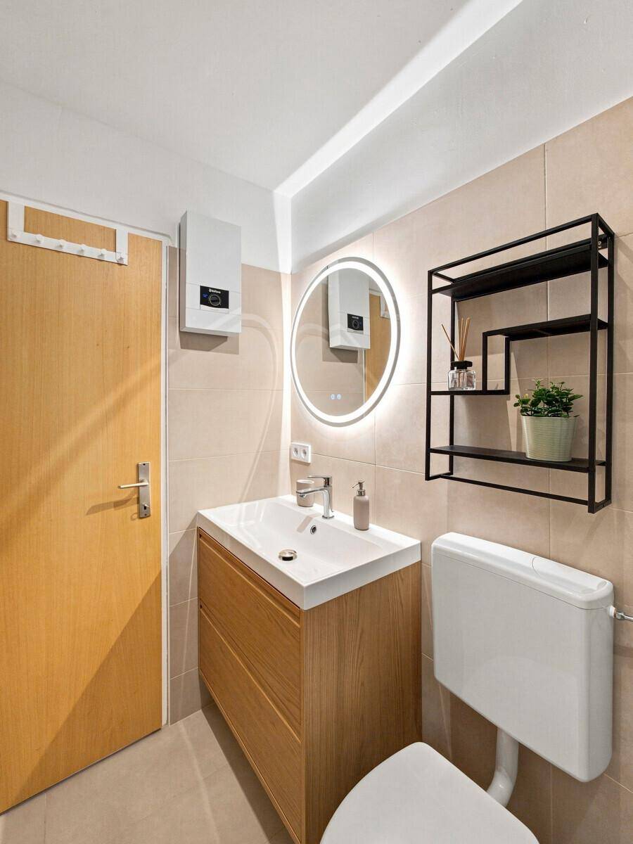 10 Badezimmer 2