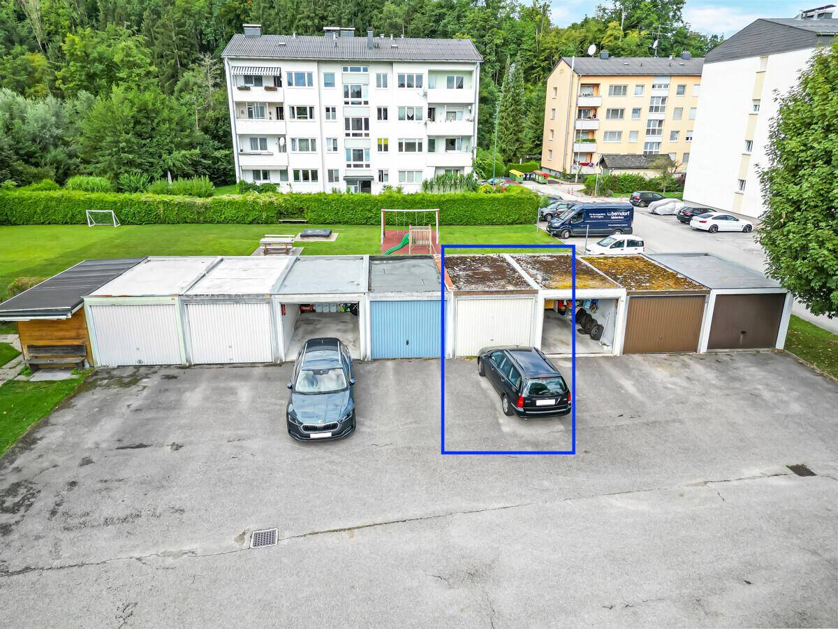 09 Garage & Stellplatz