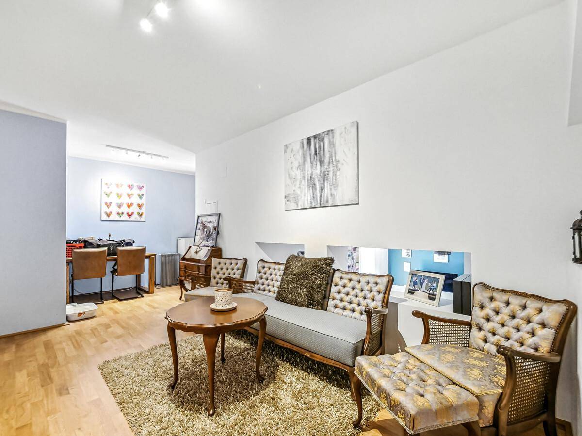 11 Eingangsbereich | Büro