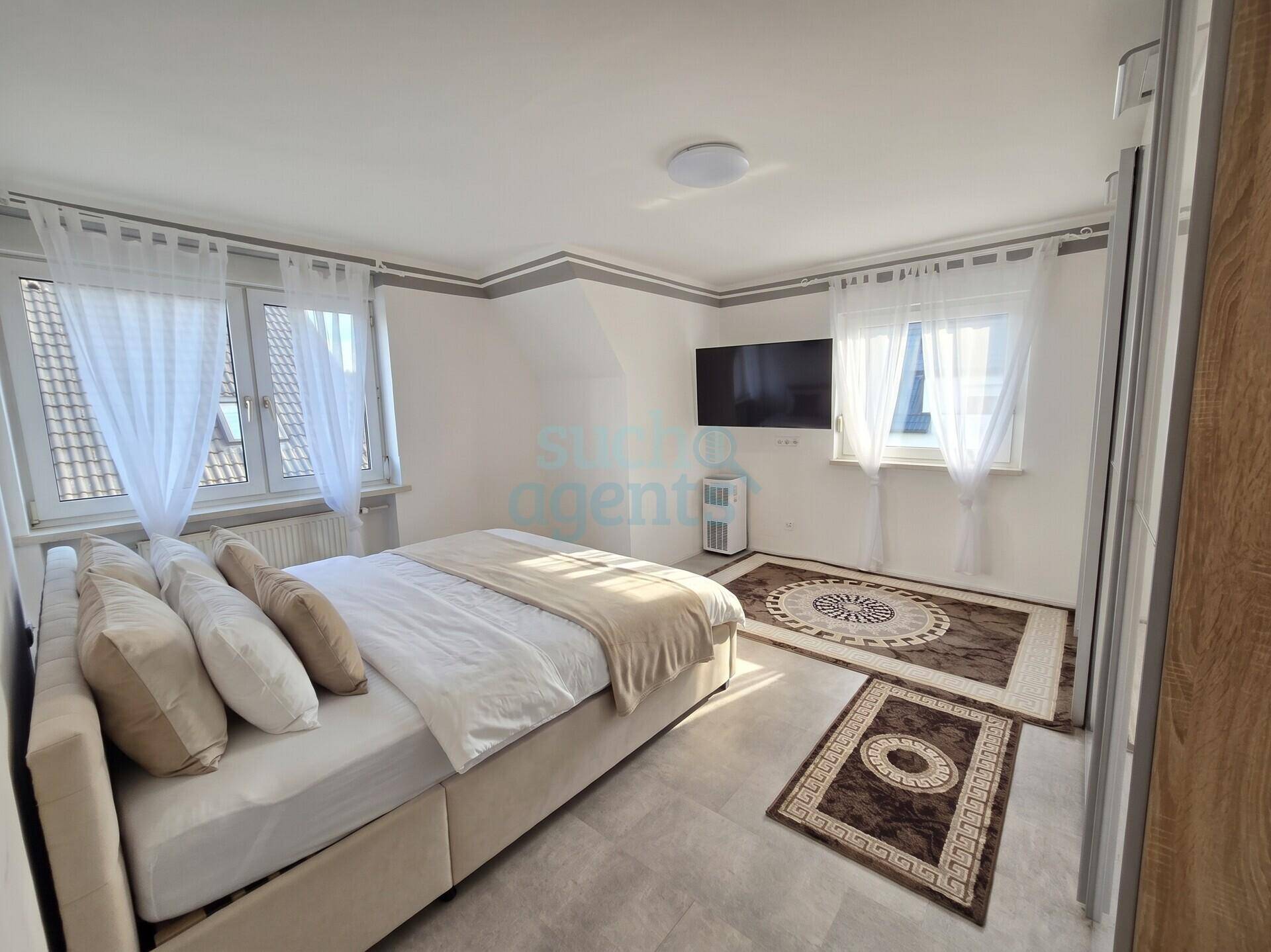 Schlafzimmer OG