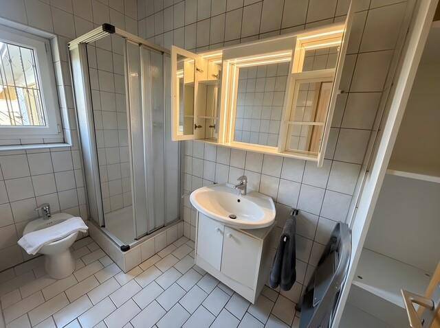 Haus in Ruhiger Lage zu Verkaufen - Ansicht 5