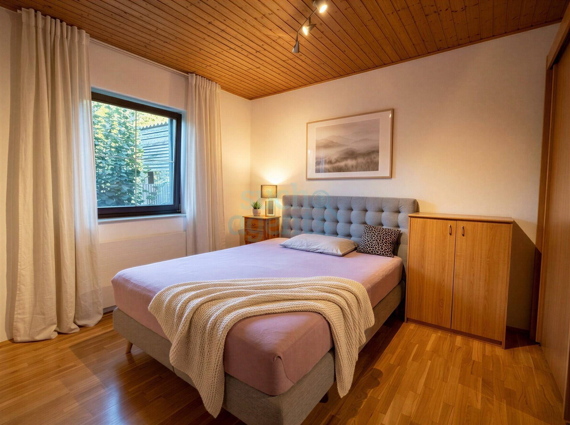 1540 Schlafzimmer