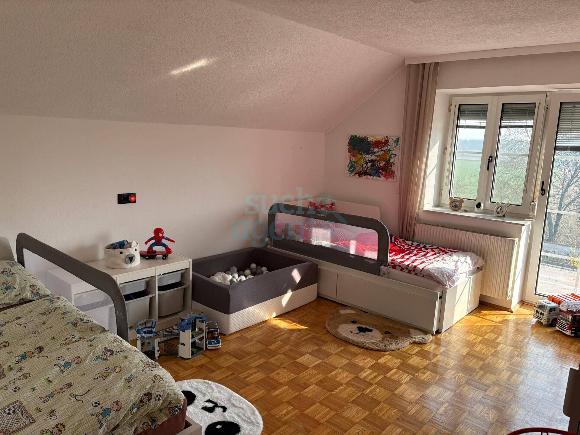 Top ausgestattetes Haus zum Mieten - Mai multe