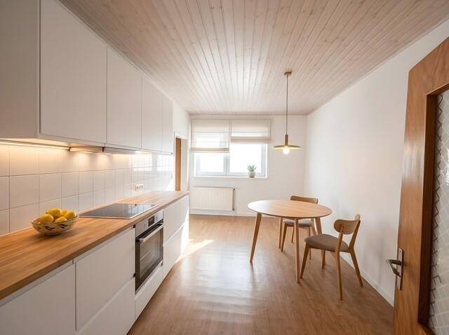 Haus in Ruhiger Lage zu Verkaufen - Ansicht 2