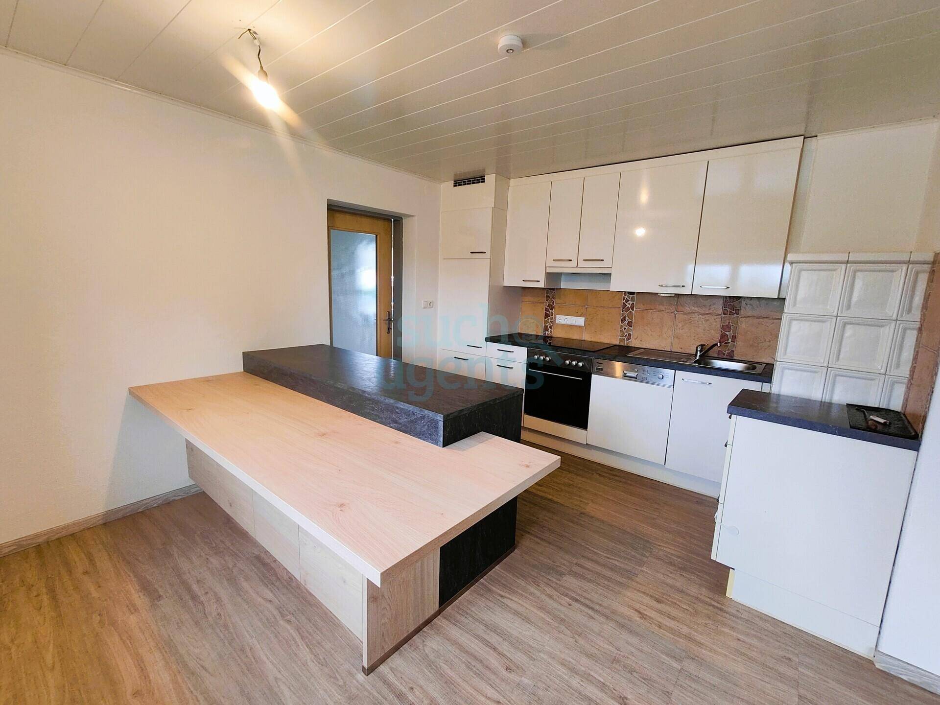 NEUER PREIS! Einfamilienhaus mit Pool, Sauna, Wintergarten &amp; großem Grundstück in Ruhelage – pohled 3