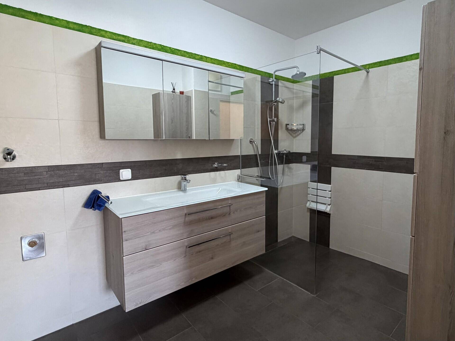Neuer Preis! 3-Zimmer-Wohnung mit Loggia in begehrter Toplage - Ansicht 5