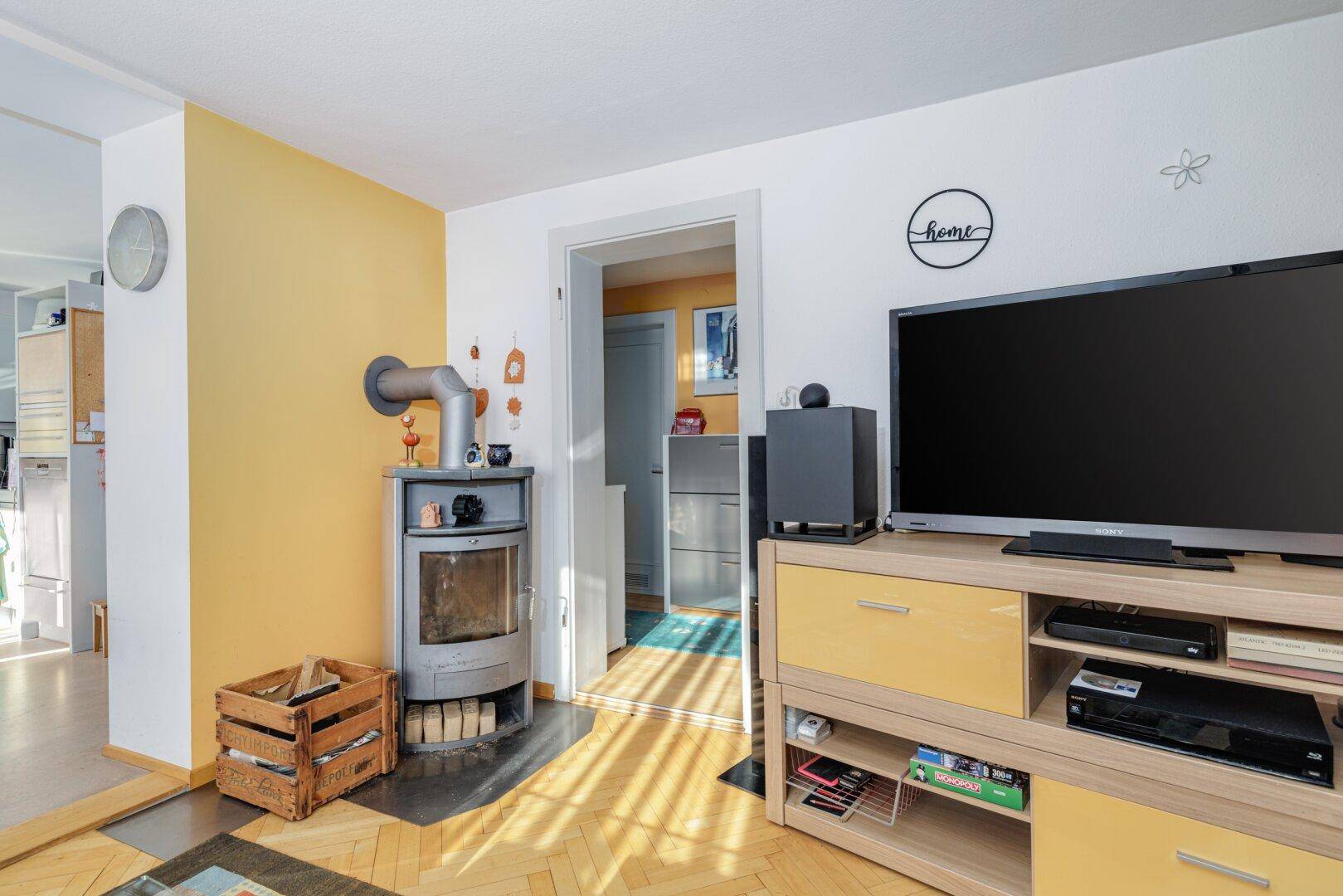 Familien-Traum ! Doppelhaushälfte mit 150m², 6 Zimmern und 2 Bädern - Ansicht 4