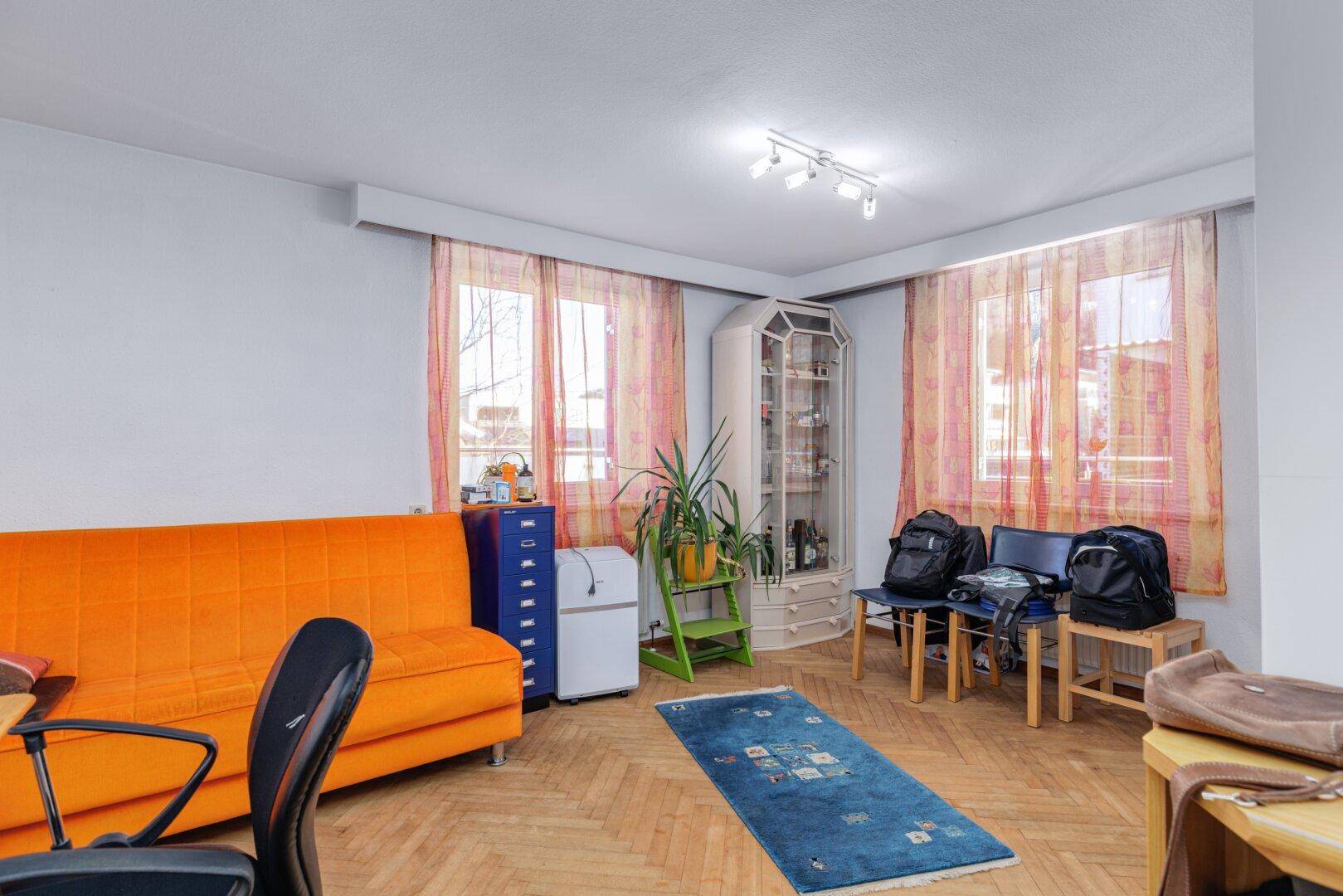 Familien-Traum ! Doppelhaushälfte mit 150m², 6 Zimmern und 2 Bädern - Mehr