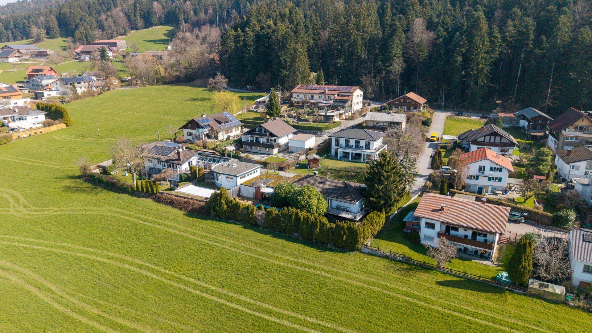 Traumhaftes Baugrundstück mit Altbestand - 800m² in Hörbranz mit Seeblick - Widok 3