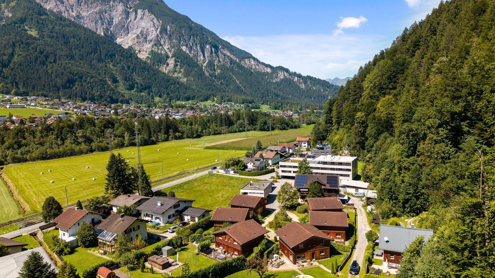 Einzigartiges Chalet mit Freizeitwohnsitz in Bartholomäberg: 6 Zimmer, Garten und Terrasse- ideal für den anspruchsvollen Kunden! – pohled 5