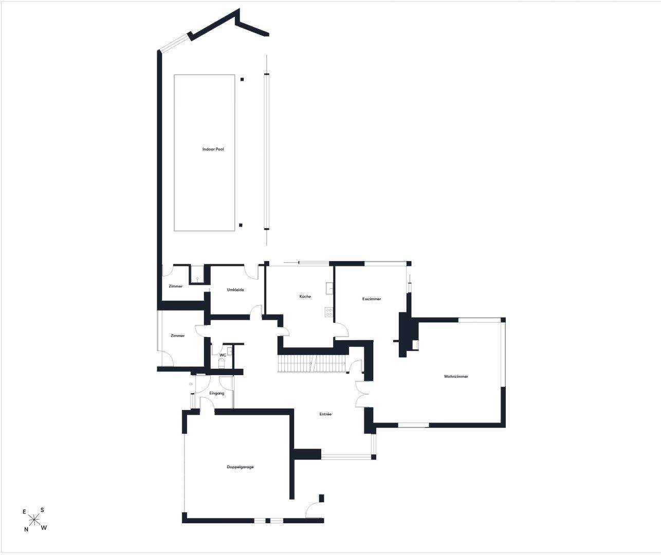 Grundriss des Erdgeschosses mit Doppelgarage, Wohnzimmer, Küche und Indoor-Pool.