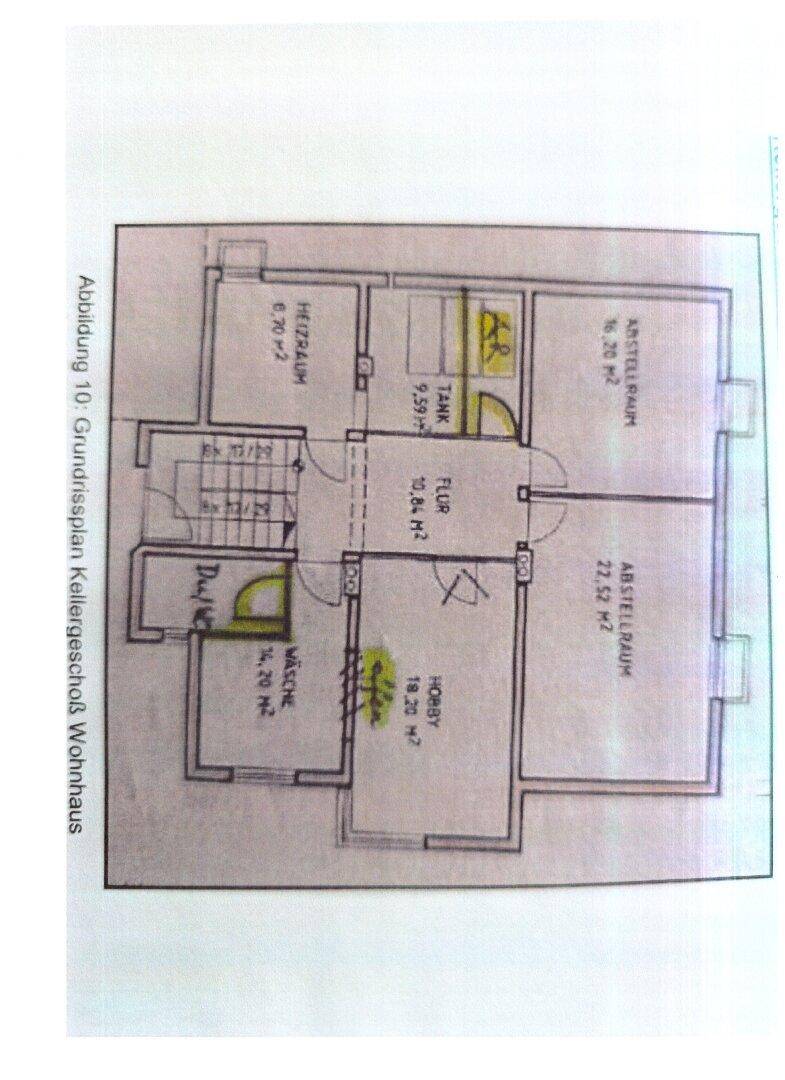 Grundriss des Kellergeschosses mit Abstellräumen, Heizraum und Hobbybereich.