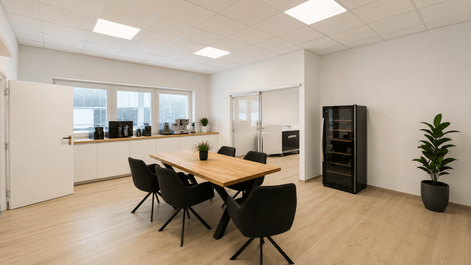 Büro mit 2 Räumen und zentraler Infrastruktur in Bergheim - Ansicht 2