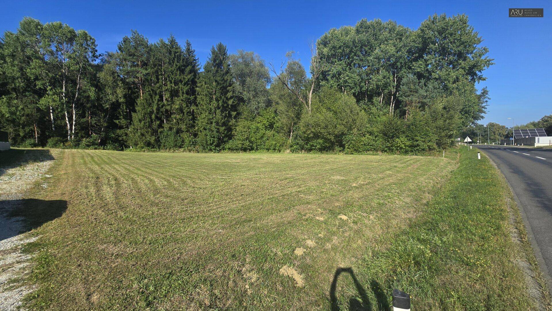 Exklusives, ebenes Baugrundstück mit ca. 1.375 m² – Raum für Visionen und Lebensqualität – další