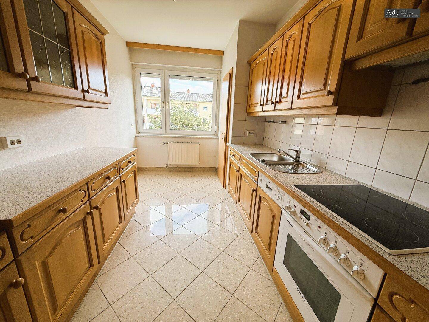 Großzügige und gepflegte 4-Zimmer-Wohnung mit Loggia in Hartberg - Ansicht 4