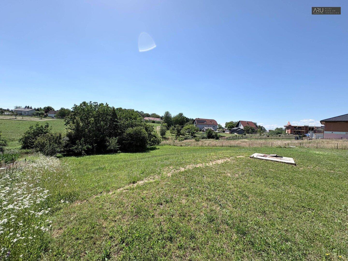 Großzügiges Grundstück mit bestehendem Rohbau in ruhiger Lage - Ansicht 6