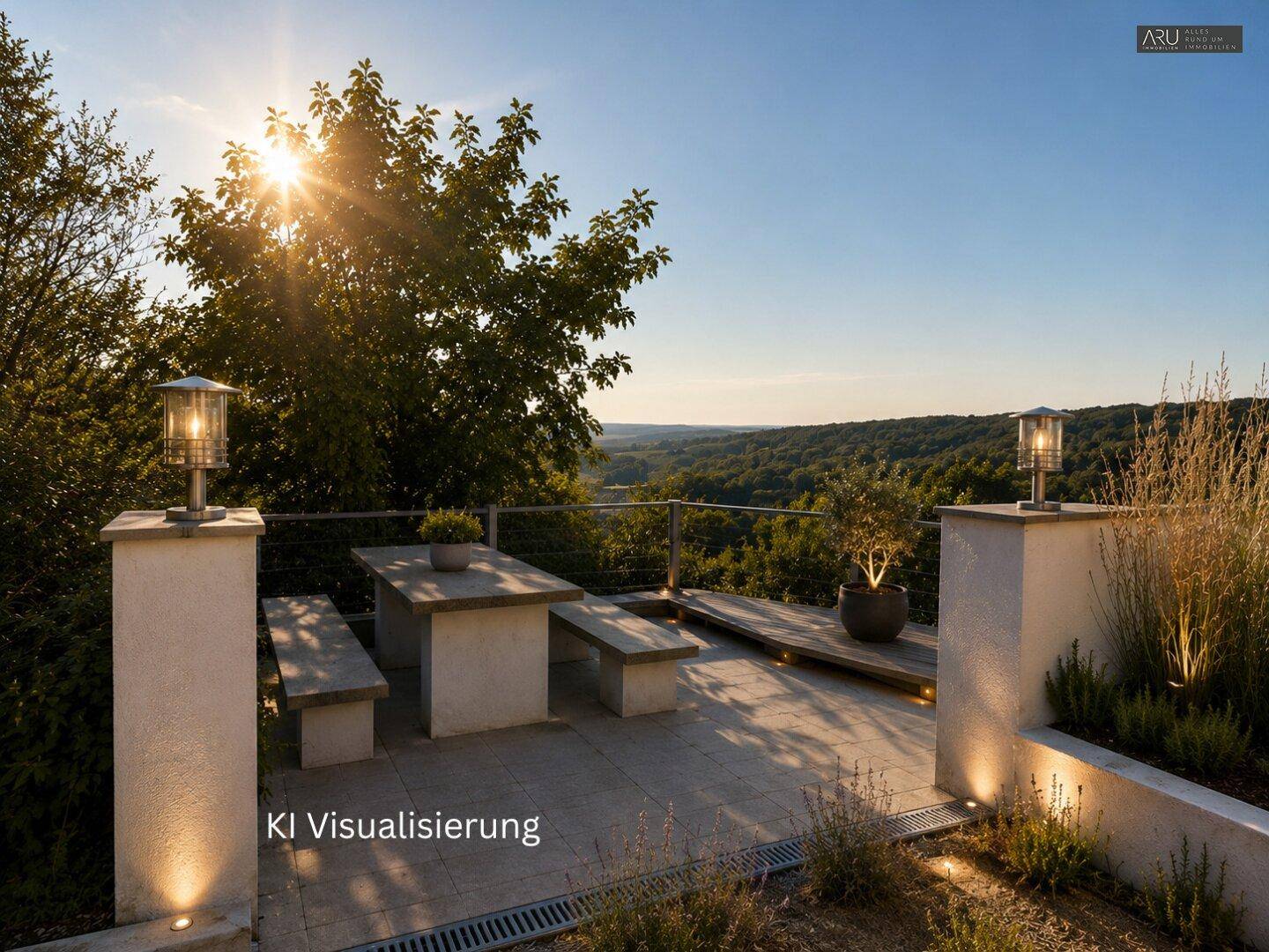 Visualisierte Sonnenterrasse mit Esstisch und weitem Blick über die grüne Landschaft.