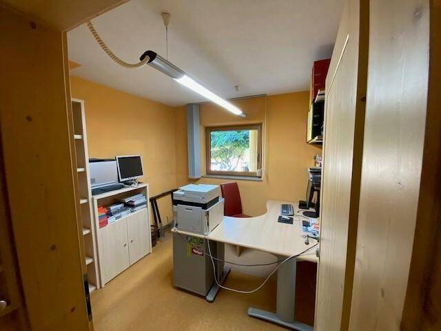 Büro UG