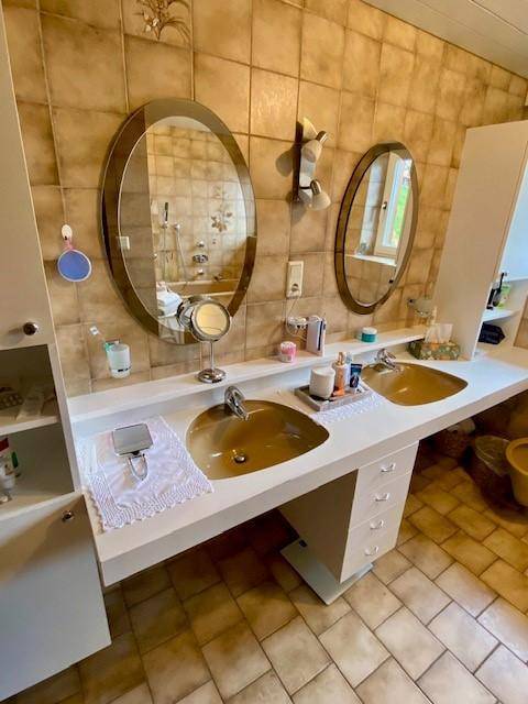 Badezimmer 1
