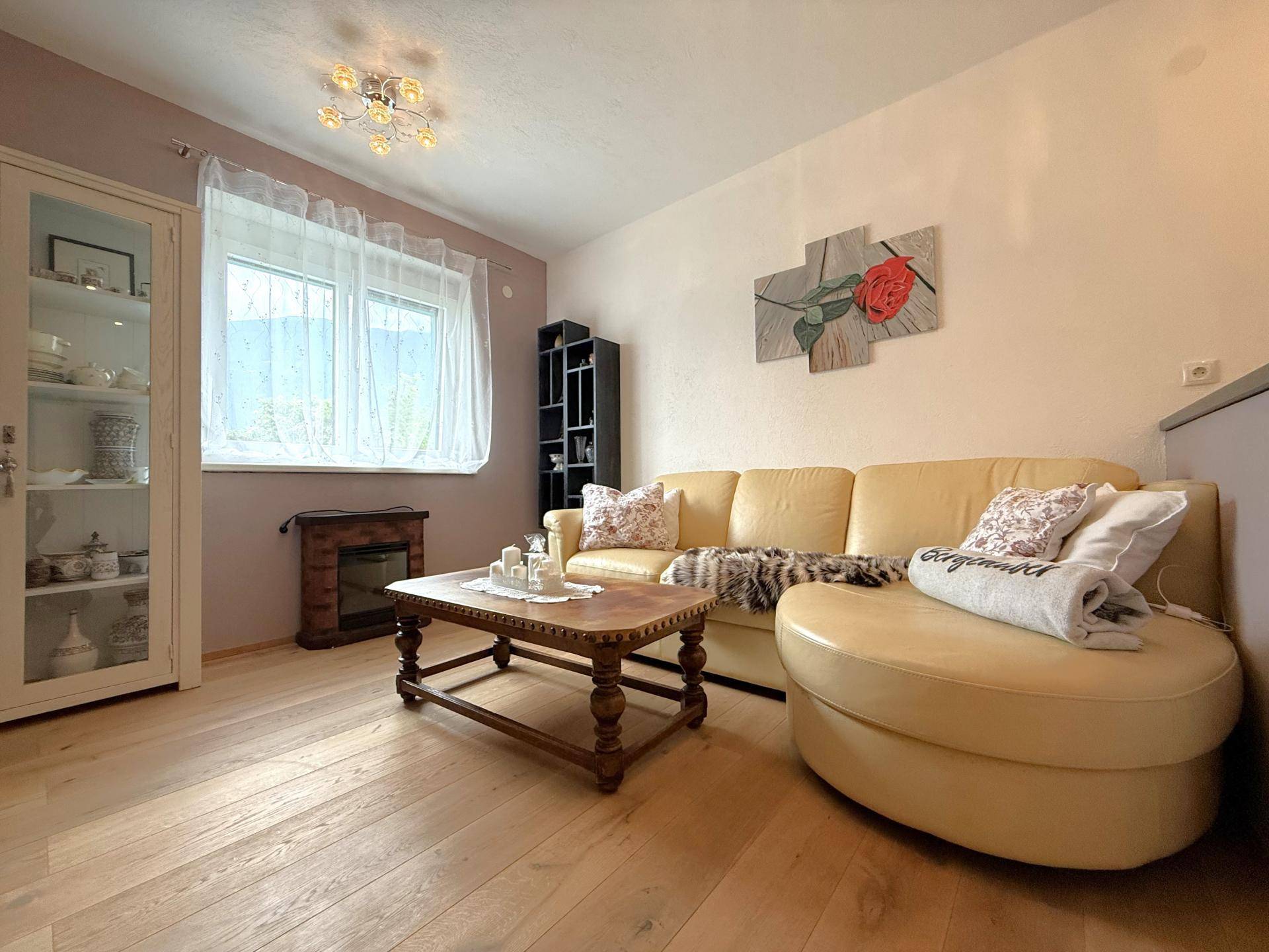 Gästewohnung: Wohnzimmer