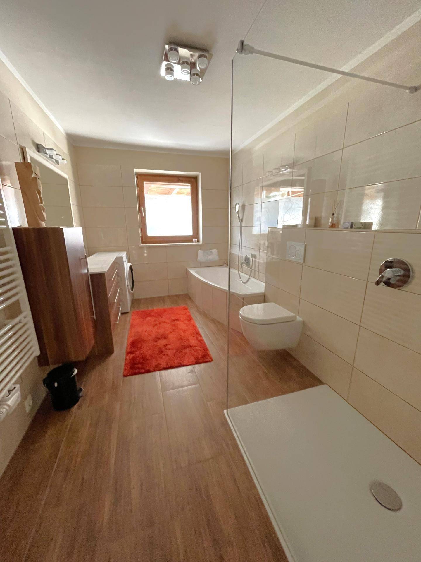 Badezimmer (2-Zimmer Wohnung / Top 2)