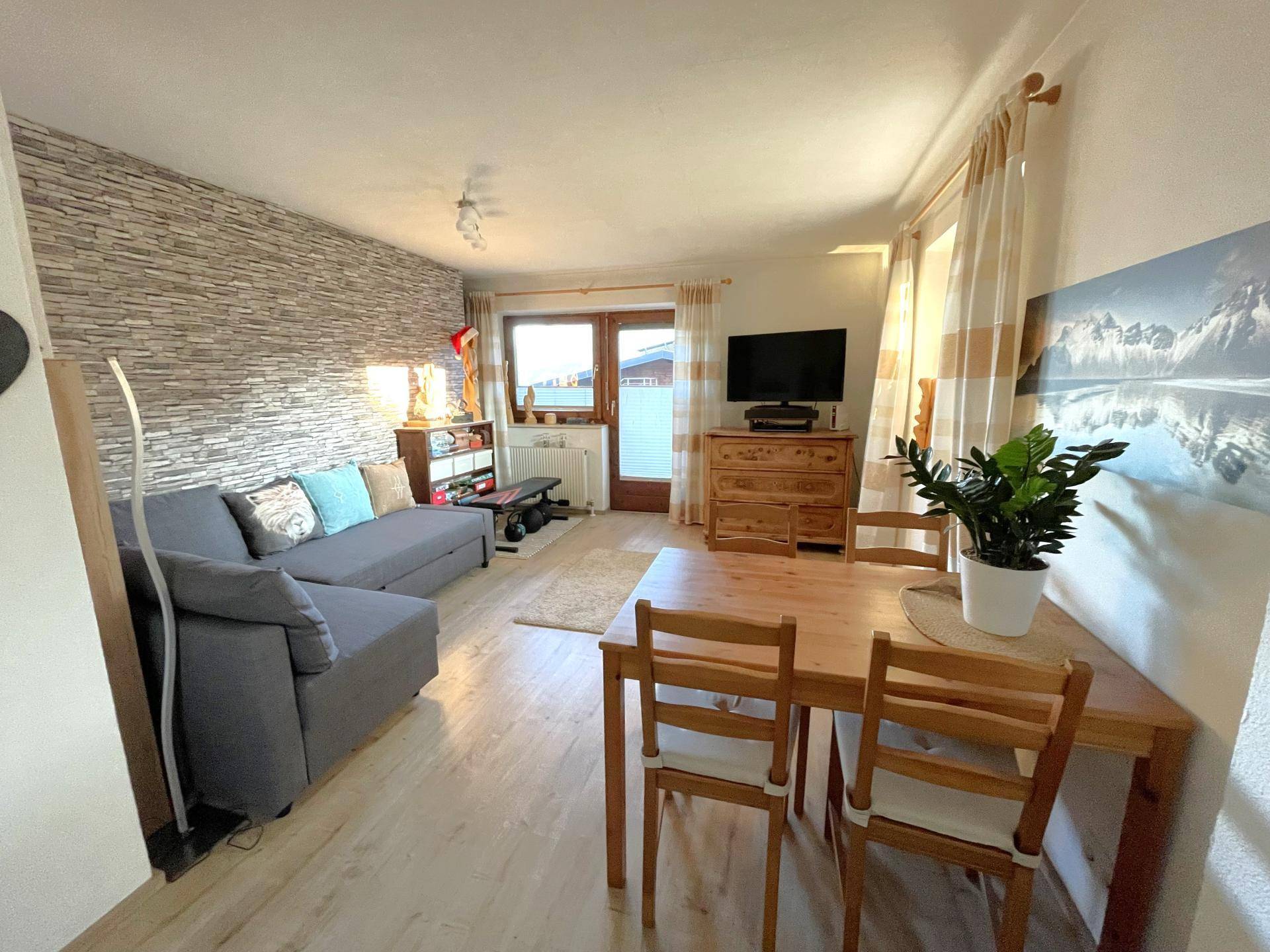 Wohnzimmer (2-Zimmer Wohnung / Top 2)