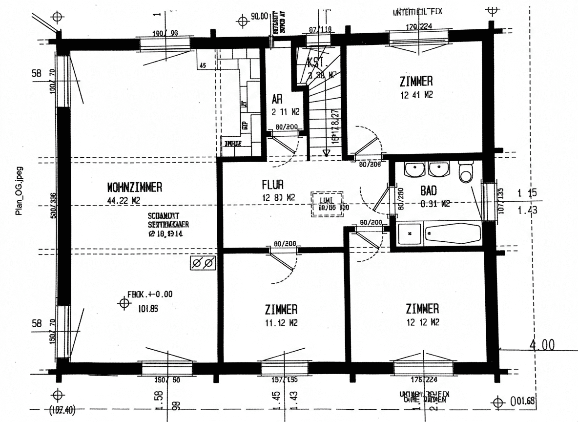 Grundriss des Obergeschosses mit Wohnzimmer, Schlafzimmern und Badezimmer.