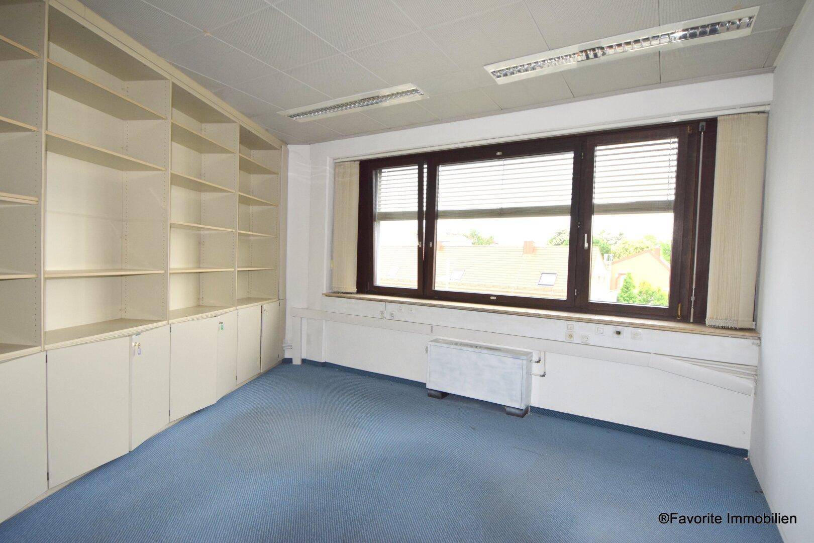 div. Büroräumlichkeiten im 1.+2. Stock
