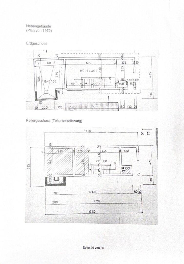 Grundriss des Nebengebäudes mit Garage und Kellergeschoss, bietet zusätzlichen Stauraum.