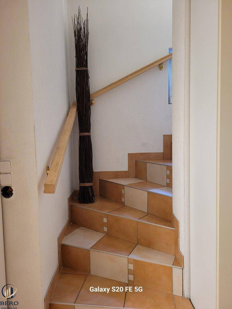 Treppenabgang in den Wohnkeller