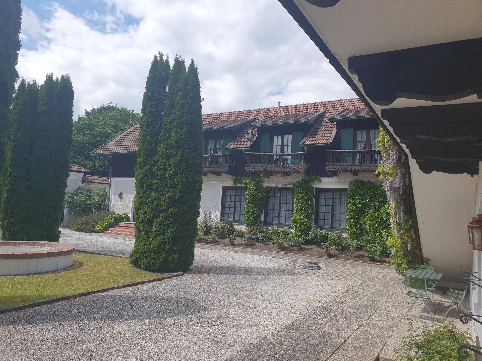 Haupthaus