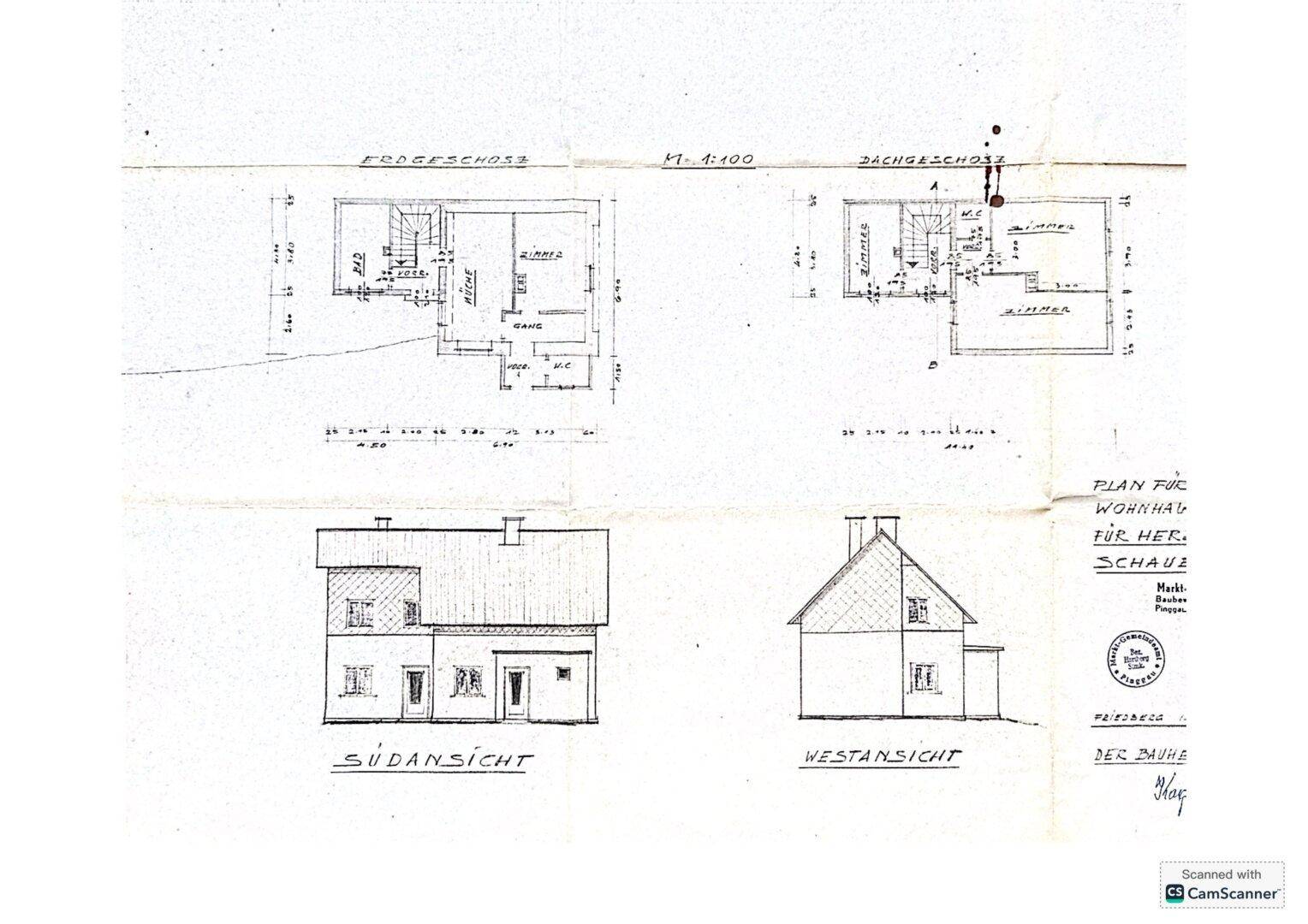 Alter Bauplan mit Grundrissen des Erd- und Dachgeschosses sowie Ansichten des Wohnhauses.