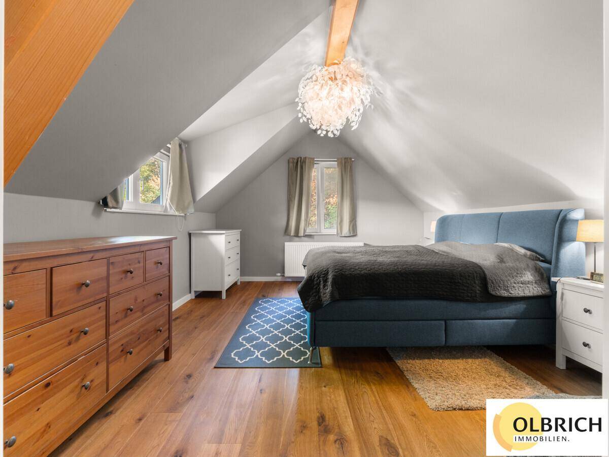 Master-Bedroom