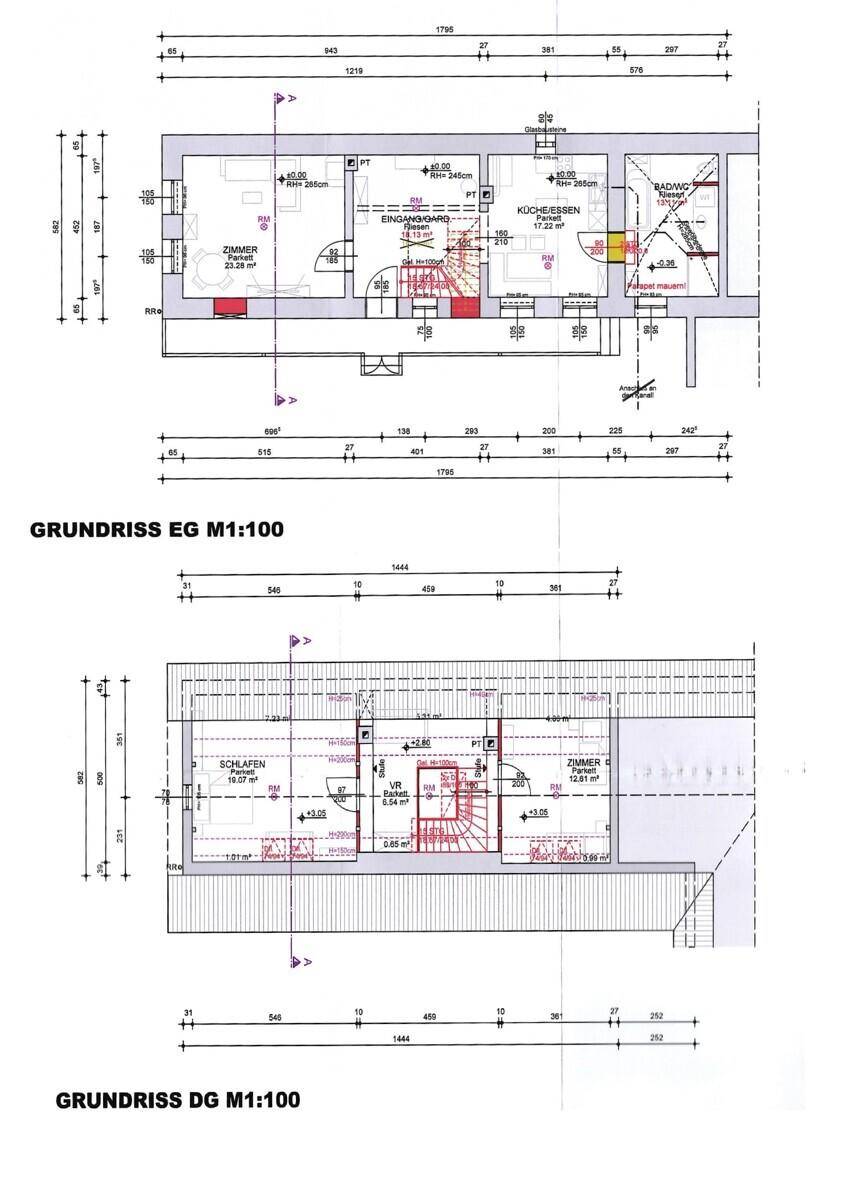 Detaillierte Grundrisse des Erd- und Dachgeschosses einer Wohnung mit mehreren Zimmern und Dachschrägen.