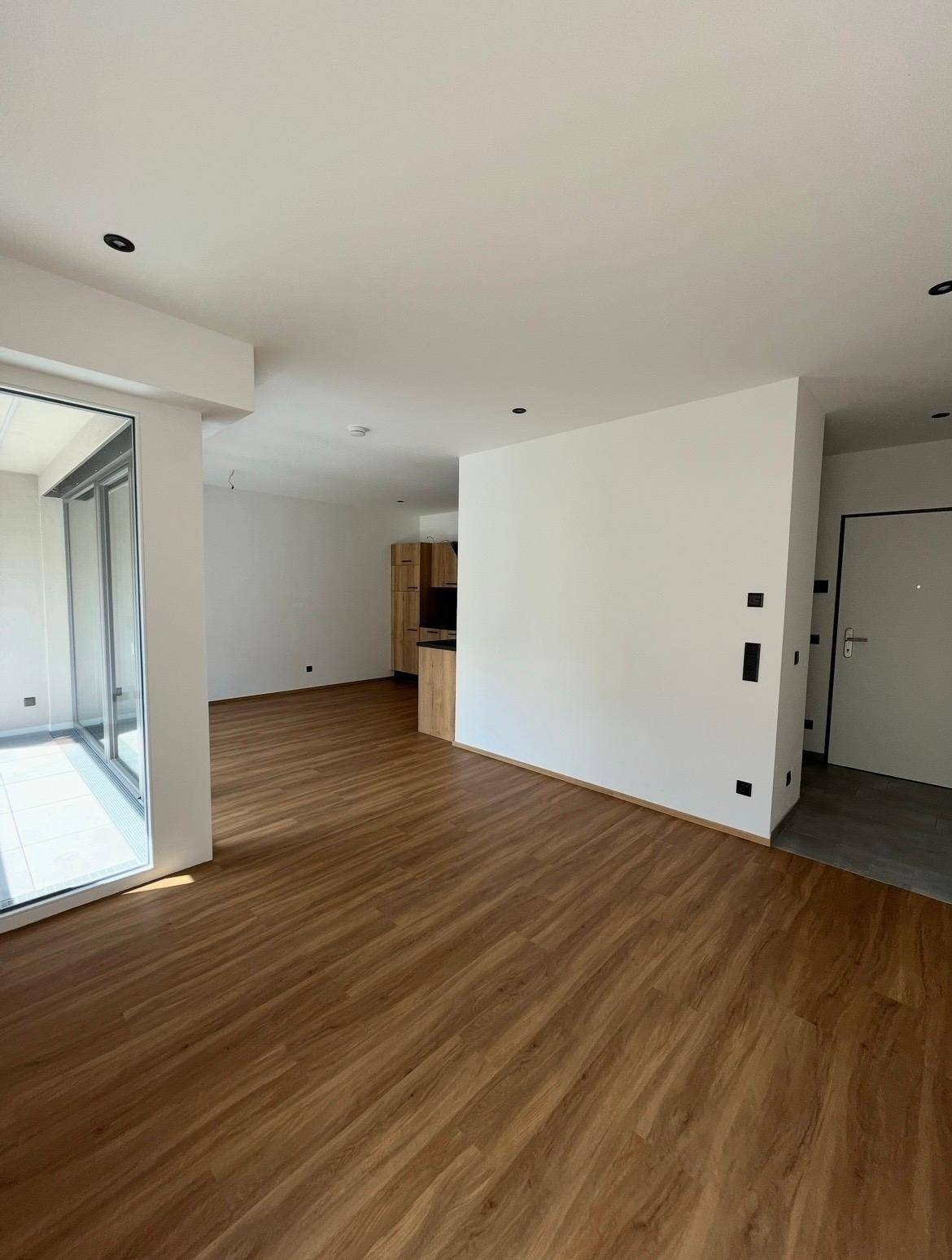Sehr schöne und neuwertige Wohnung mitten im Zentrum von St. Johann im Pongau zu vermieten - Ansicht 2