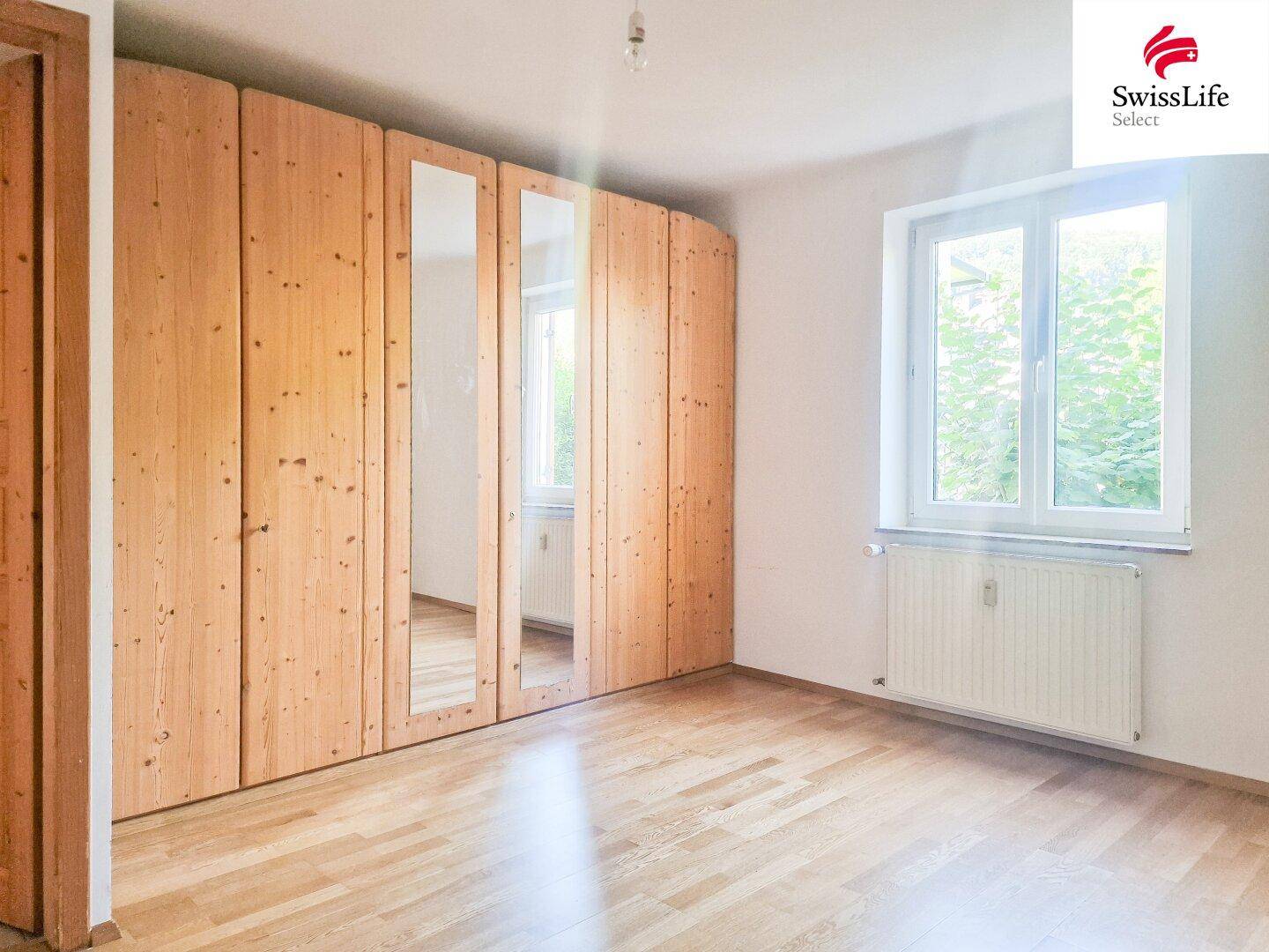 Schlafzimmer 1