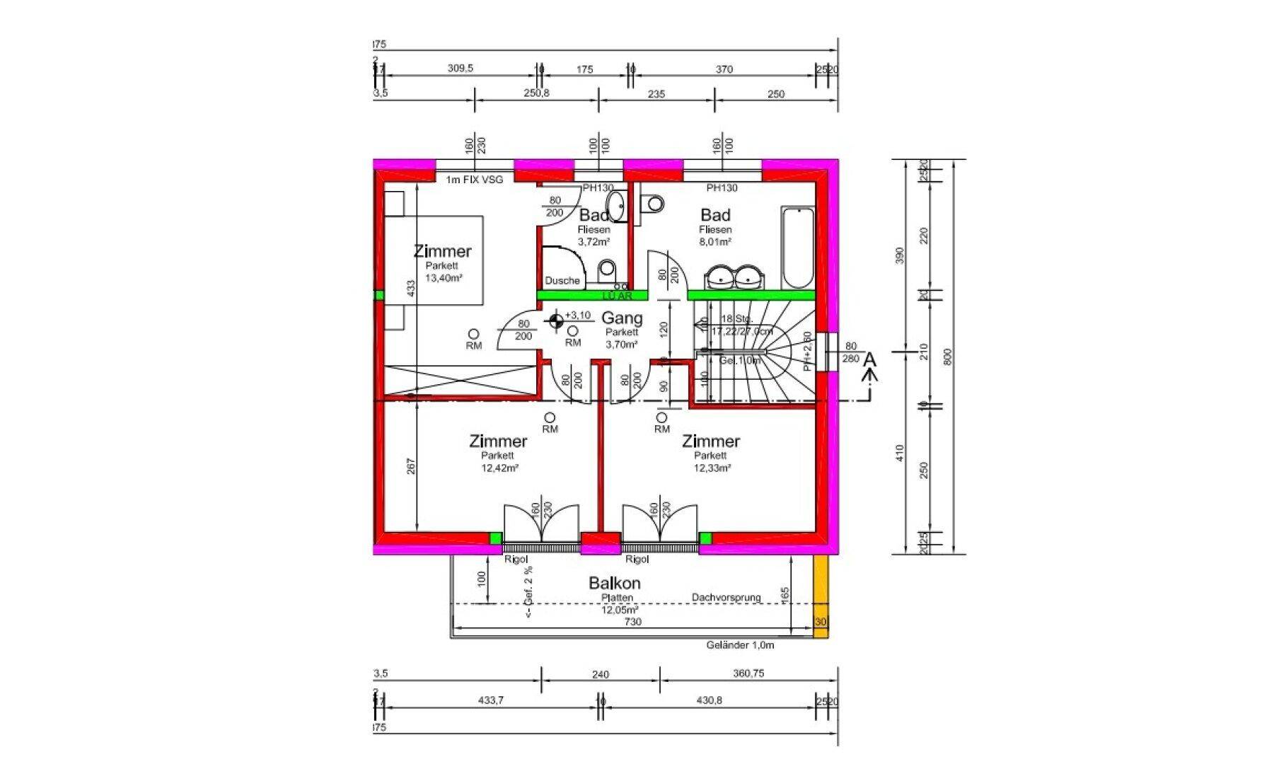 Grundriss des Obergeschosses mit drei Schlafzimmern, zwei Bädern, Flur und Balkon.