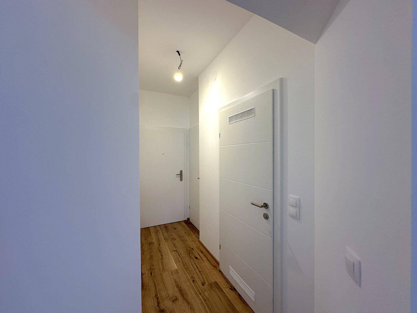 Erstbezug nach Sanierung! charmante 2-Zimmer Altbauwohnung trifft auf modere Ausstattung - jetzt zuschlagen - Widok 4